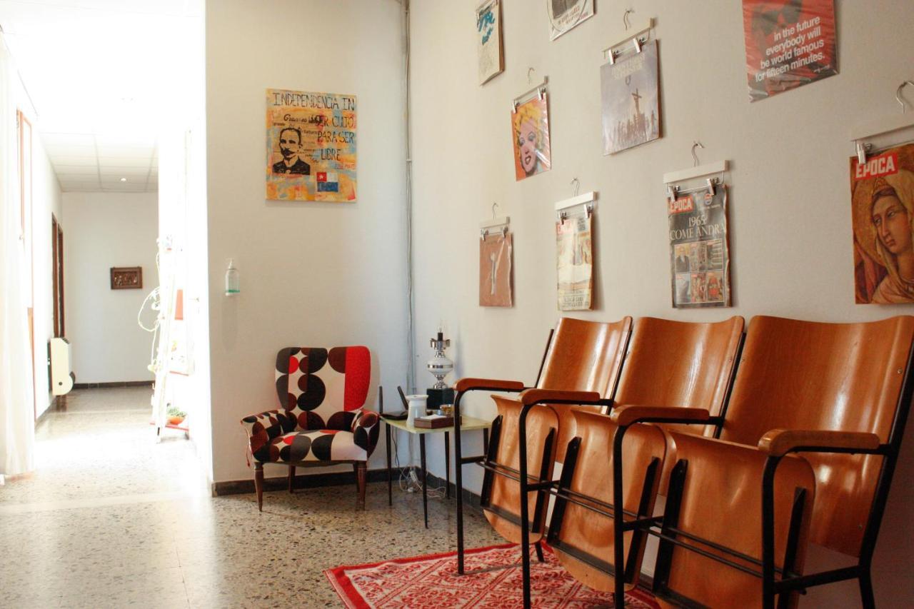 Buen Aire Hotell Cagliari Exteriör bild